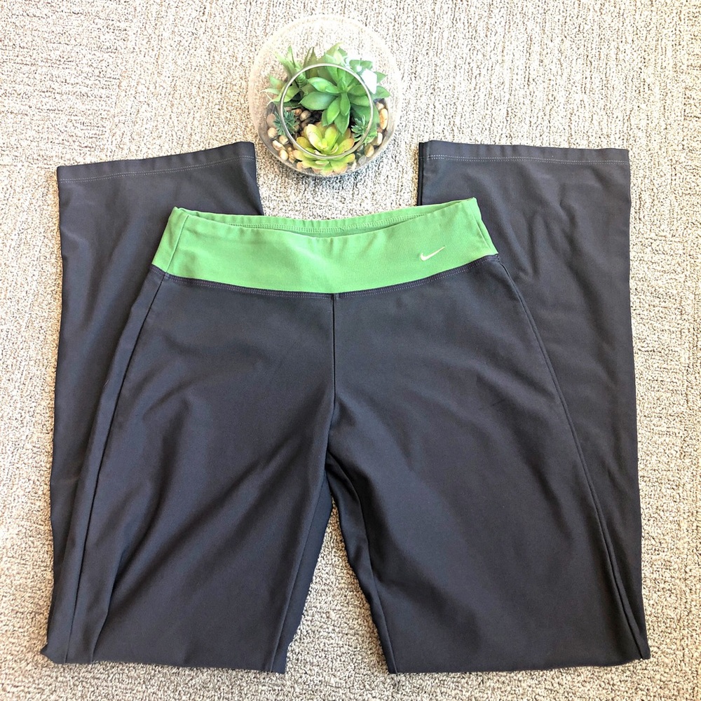 2/$20 💙 Nike Yoga Pants Green Grey Size XS 0055